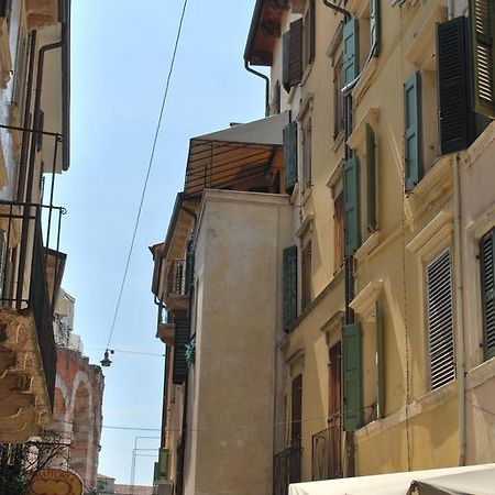 Апартаменти Residenza Tre Marchetti Верона Номер фото